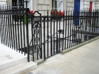 fitzroy-square-steel-cast-iron-railings-04